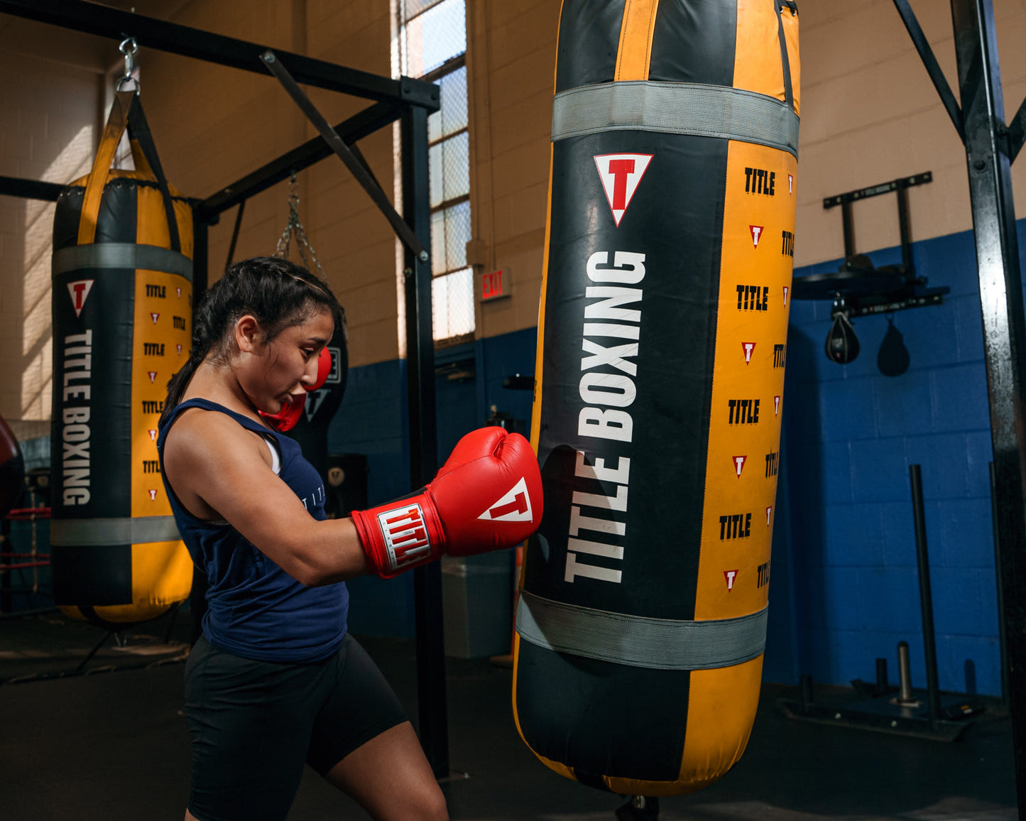 Classic Leather Elastic Training Boxing Gloves 2.0
