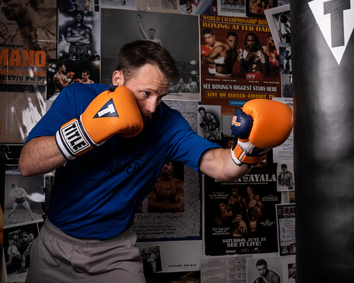 Boxing Gel World V2T Bag Boxing Gloves