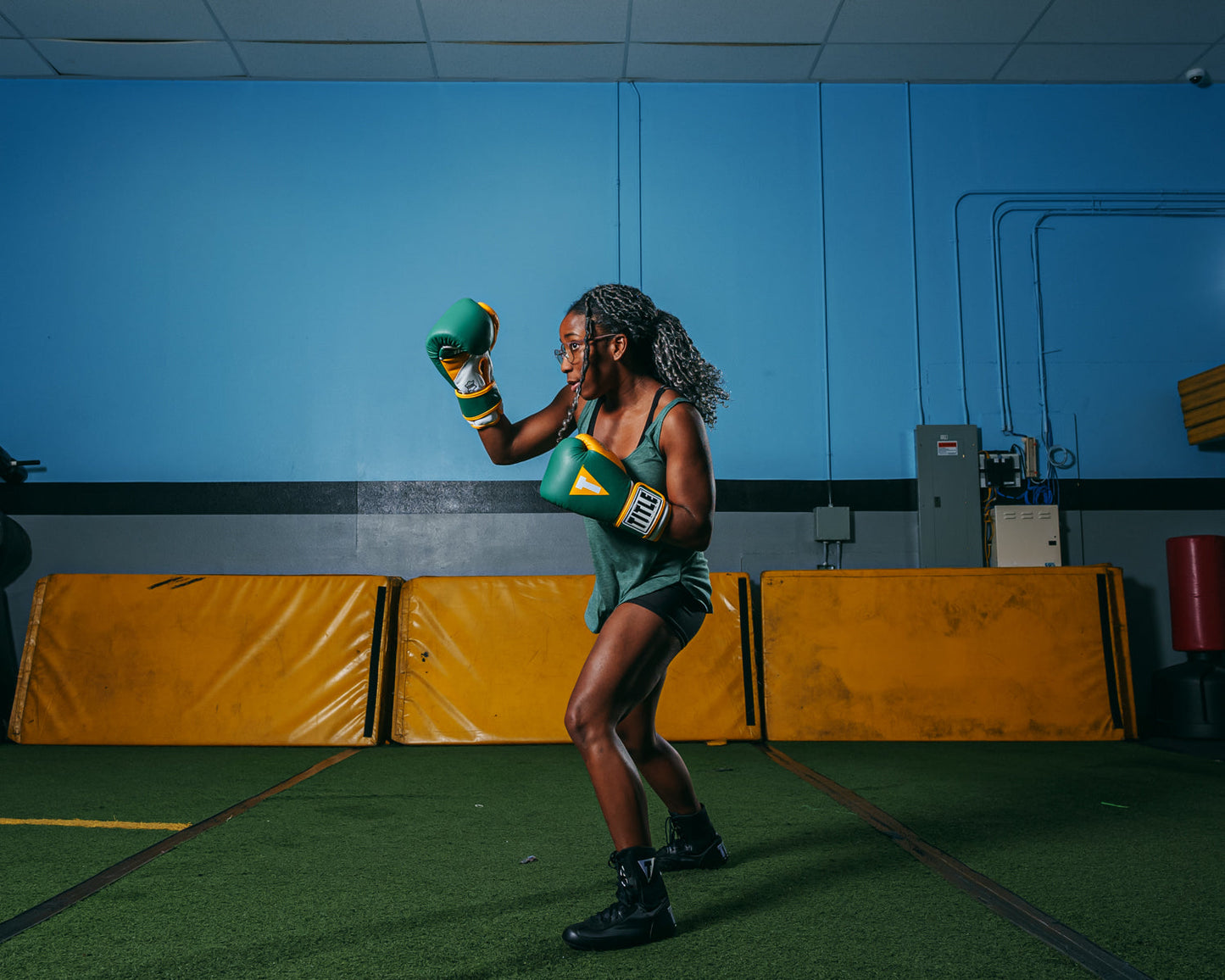 Boxing Gel World V2T Bag Boxing Gloves