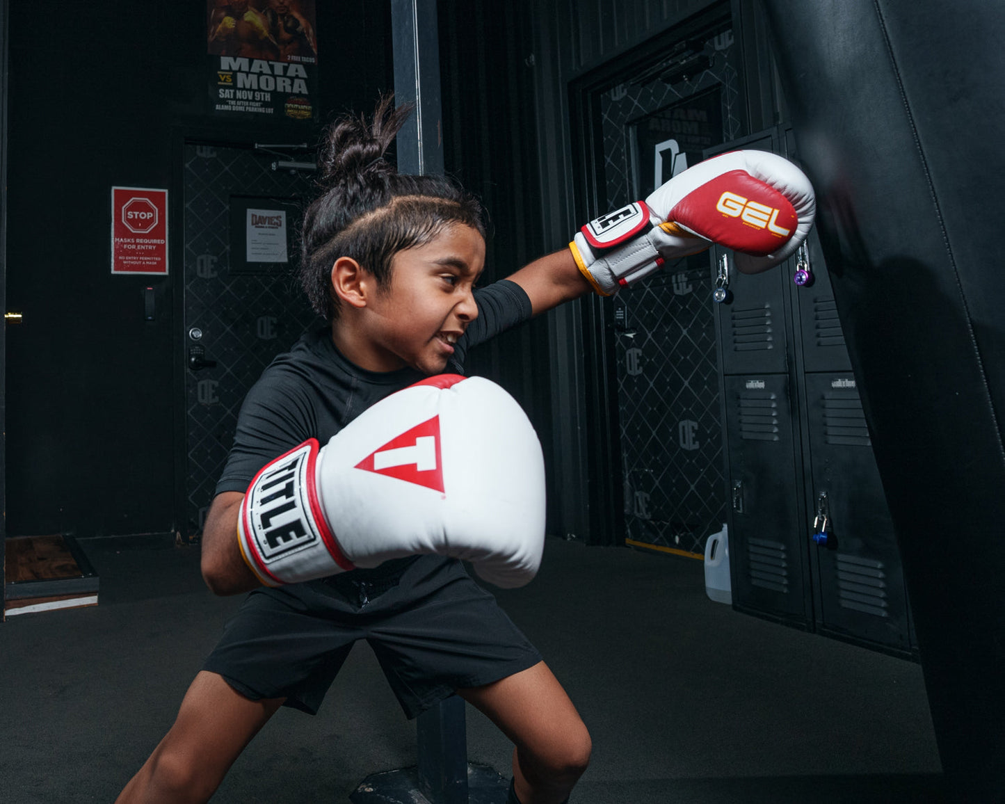 Boxing Gel World V2T Bag Boxing Gloves